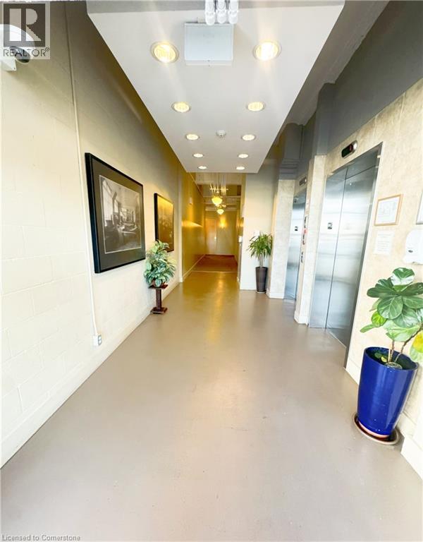 Photo 8 of 410 King Street W Unit 418, Waterloo ON