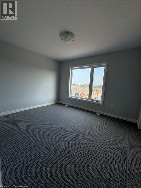 Photo 15 of 155 Equestrian Way Unit 31, Cambridge ON