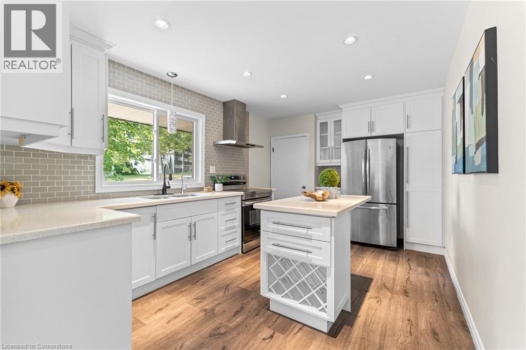 Photo 12 of 280 Dale Crescent, Waterloo ON
