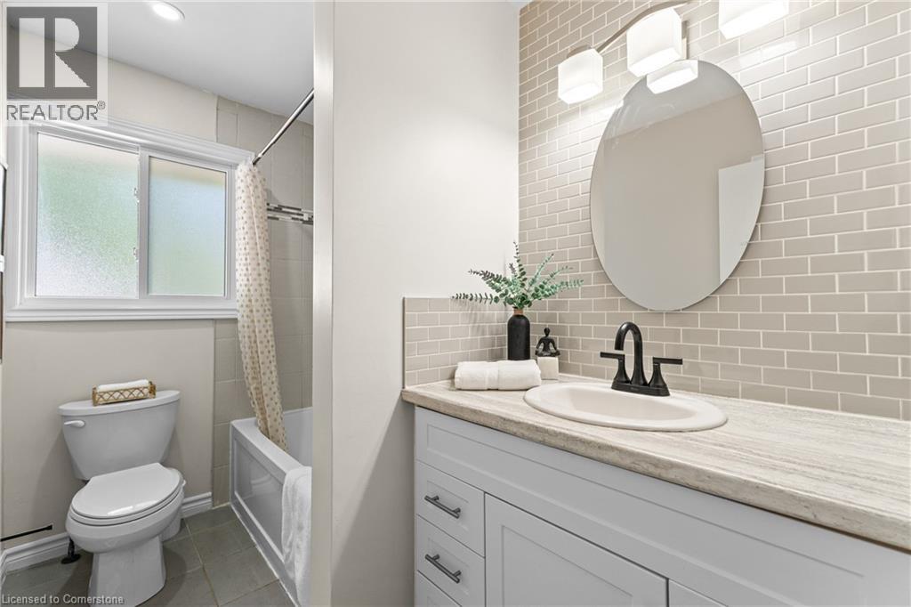 Photo 16 of 280 Dale Crescent, Waterloo ON
