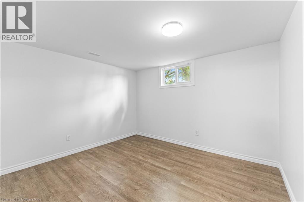 Photo 24 of 280 Dale Crescent, Waterloo ON