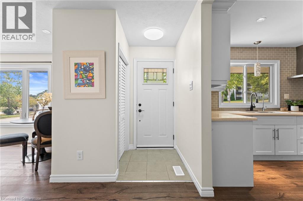 Photo 8 of 280 Dale Crescent, Waterloo ON