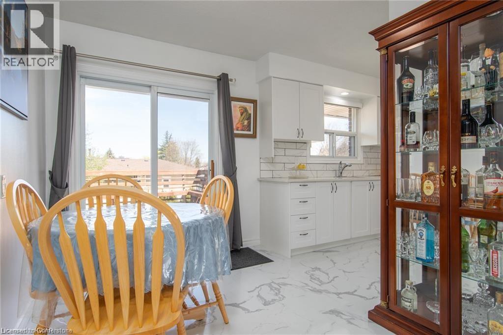 Photo 13 of 46 Laurentian Drive, Kitchener ON