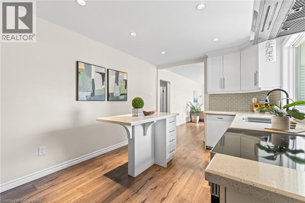 Photo 14 of 280 Dale Crescent, Waterloo ON