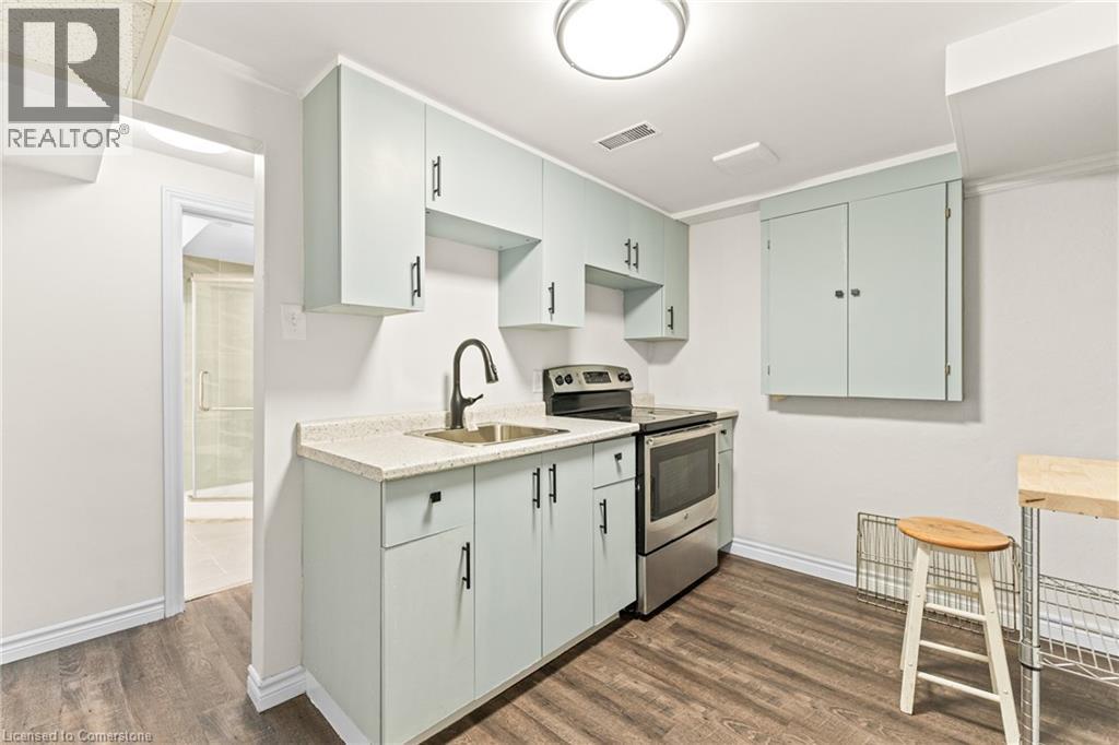 Photo 23 of 280 Dale Crescent, Waterloo ON