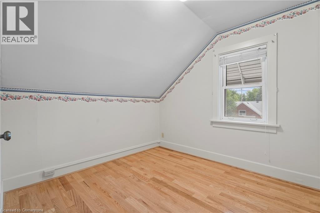 Photo 27 of 188 Wentworth Avenue, Kitchener ON