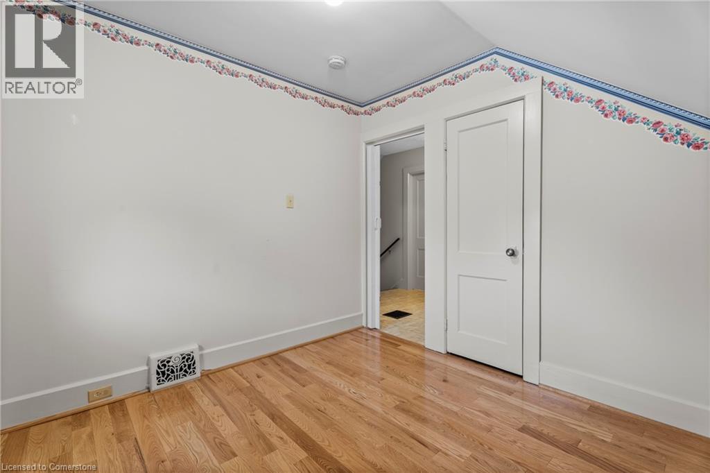 Photo 28 of 188 Wentworth Avenue, Kitchener ON