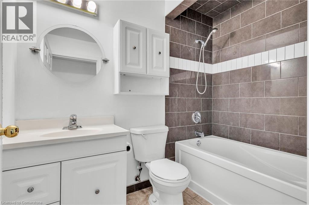 Photo 3 of 119 Cedar Street S Unit 7, Kitchener ON