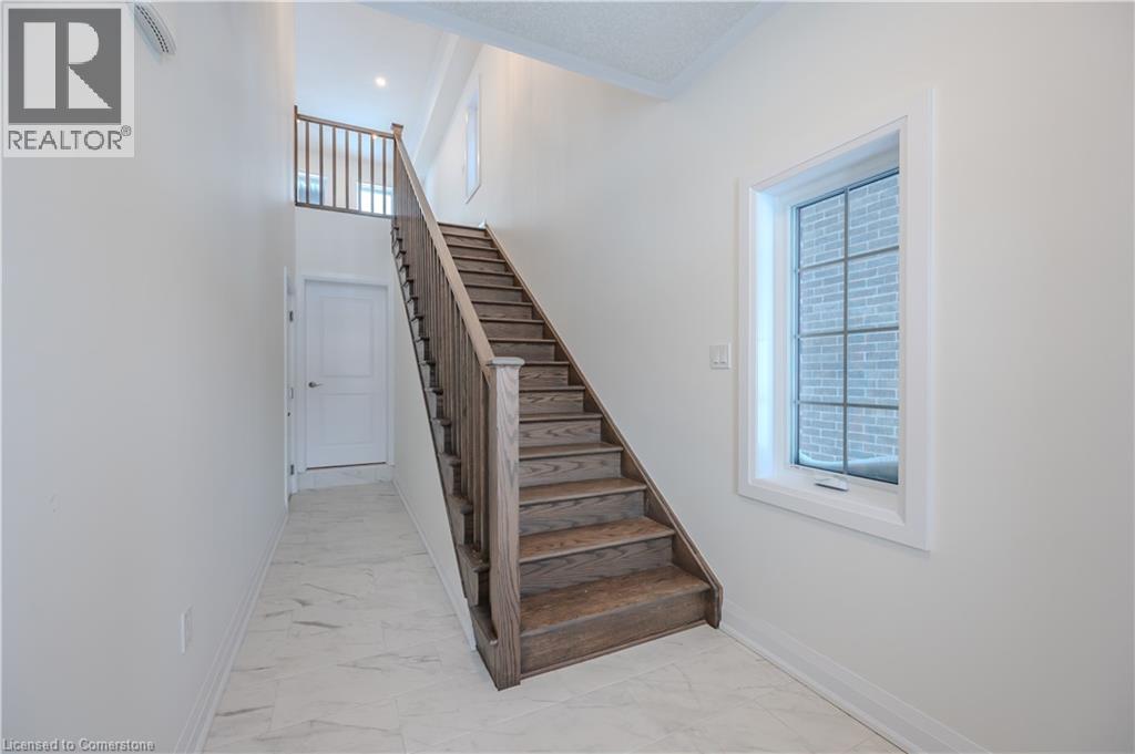 Photo 10 of 751 Autumn Willow Drive, Waterloo ON