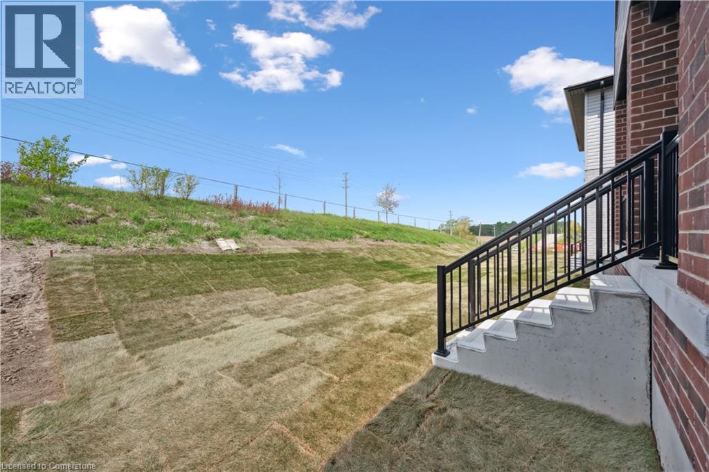 Photo 2 of 751 Autumn Willow Drive, Waterloo ON