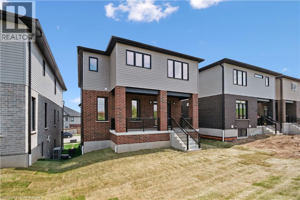 Photo 27 of 751 Autumn Willow Drive, Waterloo ON