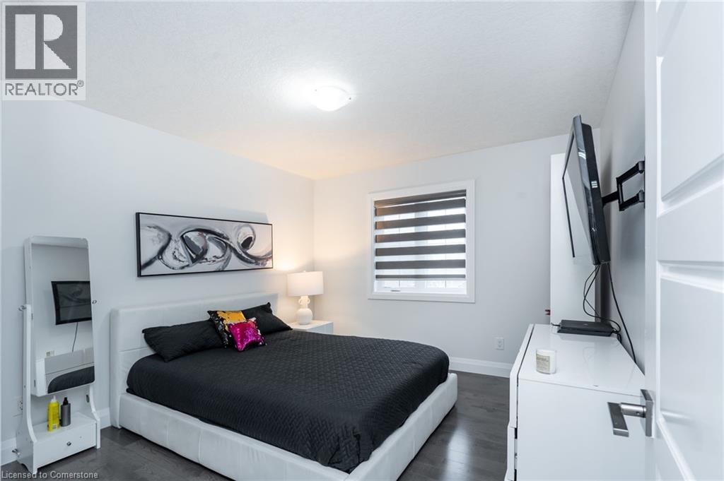 Photo 23 of 920 River Ridge Court, Kitchener ON