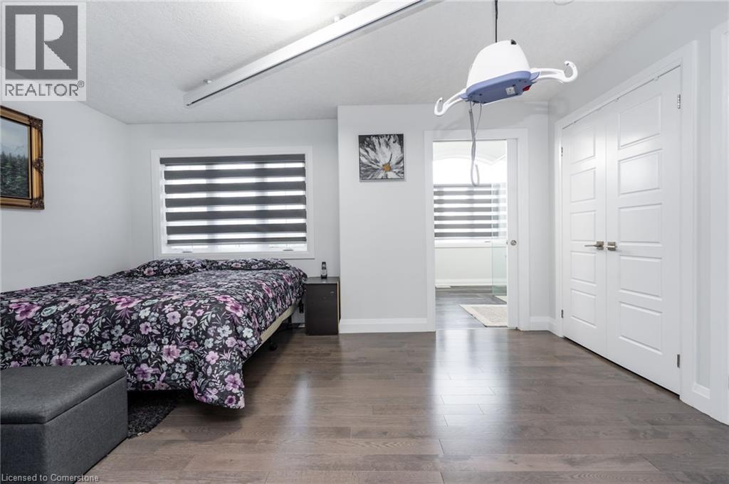 Photo 20 of 920 River Ridge Court, Kitchener ON