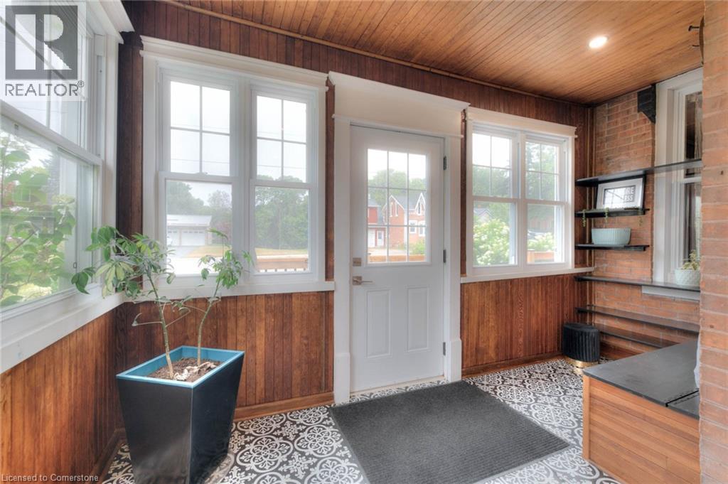 Photo 8 of 2027 Victoria Street, Howick ON
