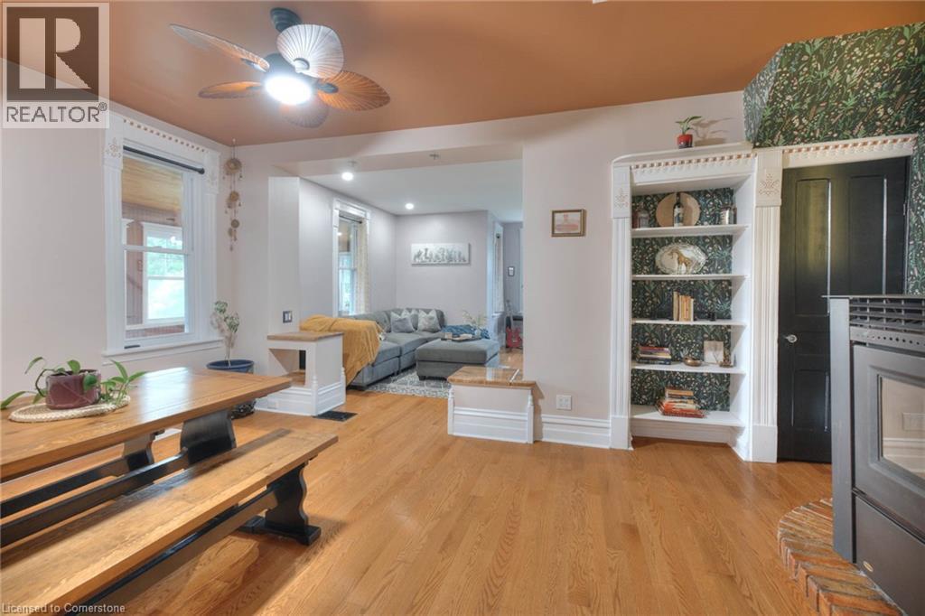 Photo 31 of 2027 Victoria Street, Howick ON