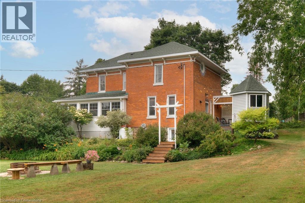 Photo 37 of 2027 Victoria Street, Howick ON