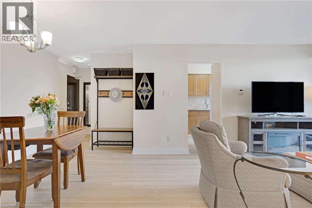 Photo 10 of 81 Church Street Unit 1104, Kitchener ON