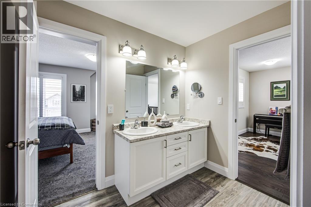 Photo 30 of 32 Arlington Parkway, Paris ON