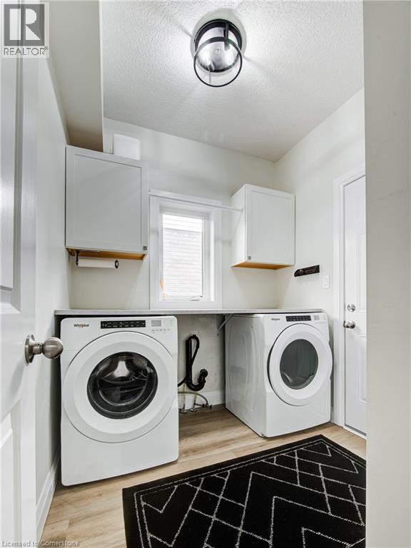 Photo 11 of 32 Arlington Parkway, Paris ON