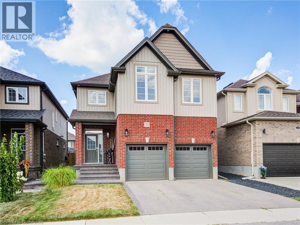 Photo 31 of 32 Arlington Parkway, Paris ON