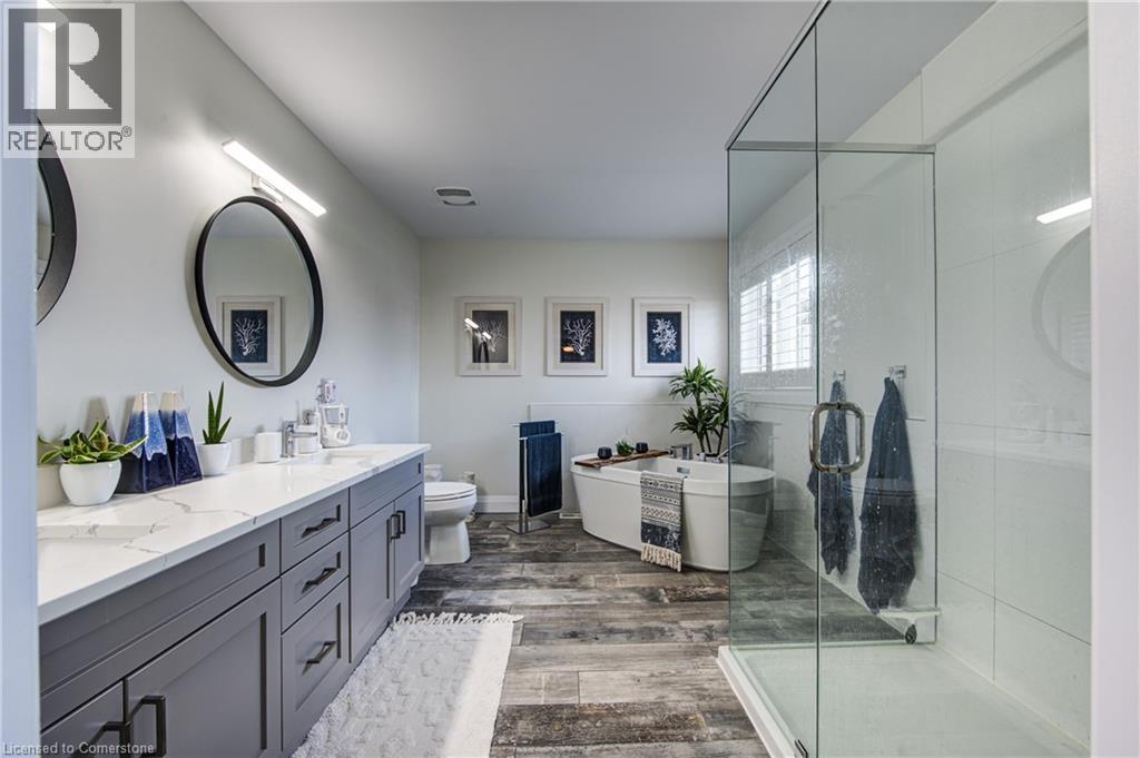 Photo 36 of 32 Arlington Parkway, Paris ON