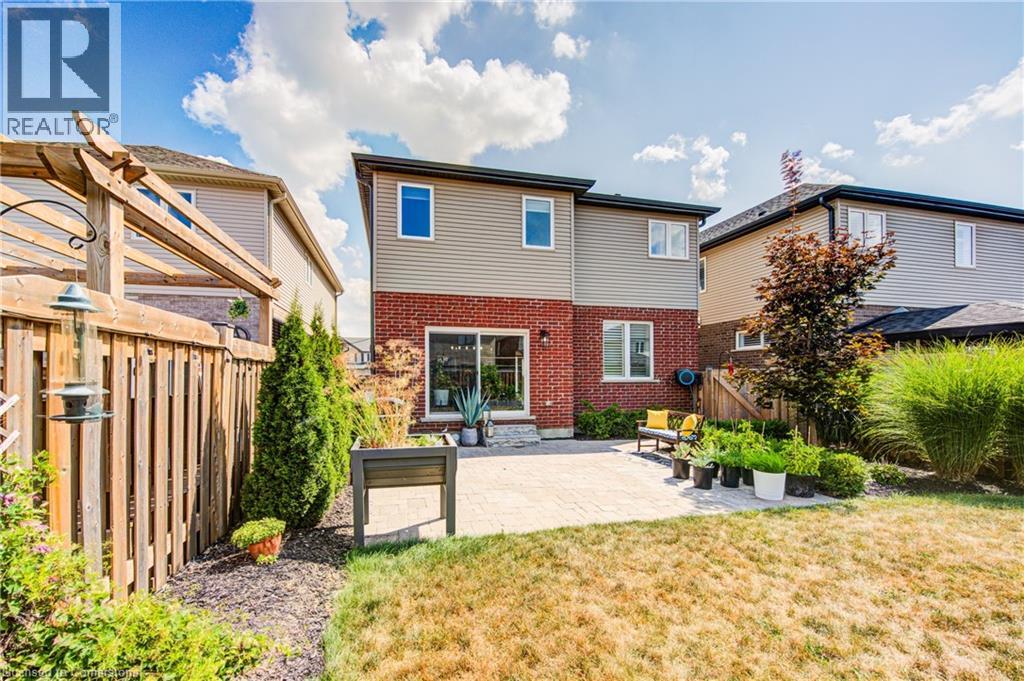 Photo 26 of 32 Arlington Parkway, Paris ON