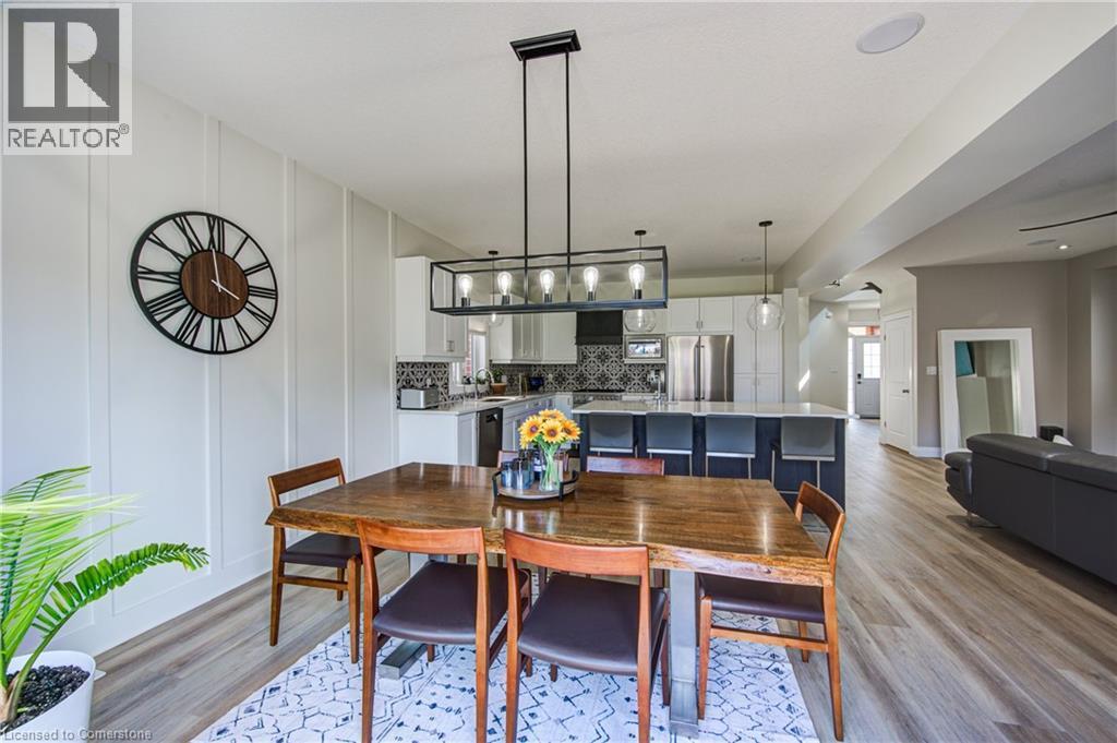 Photo 14 of 32 Arlington Parkway, Paris ON