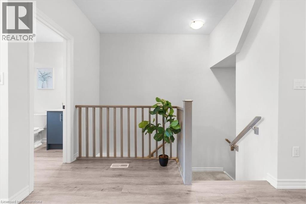 Photo 44 of 314 Equestrian Way Unit 2, Cambridge ON