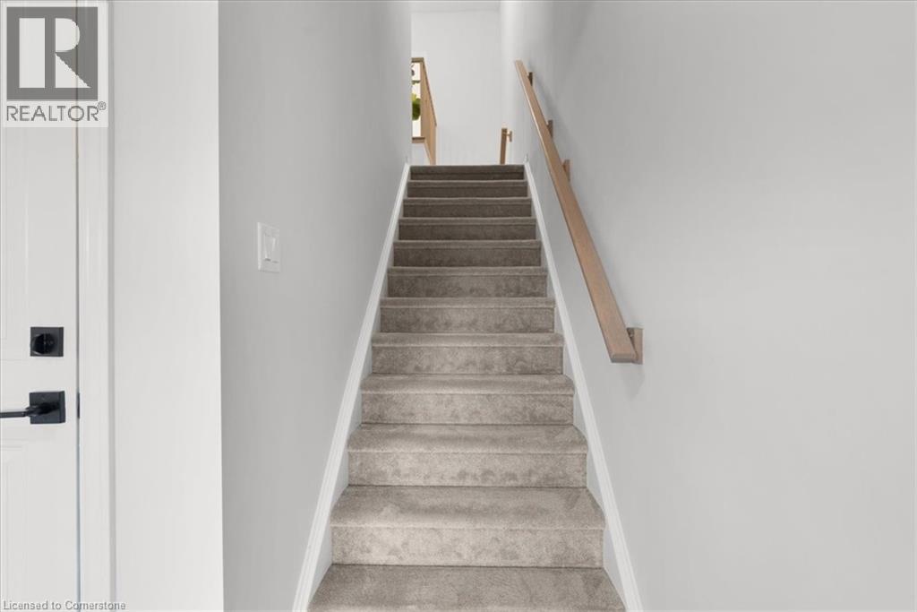 Photo 12 of 314 Equestrian Way Unit 2, Cambridge ON