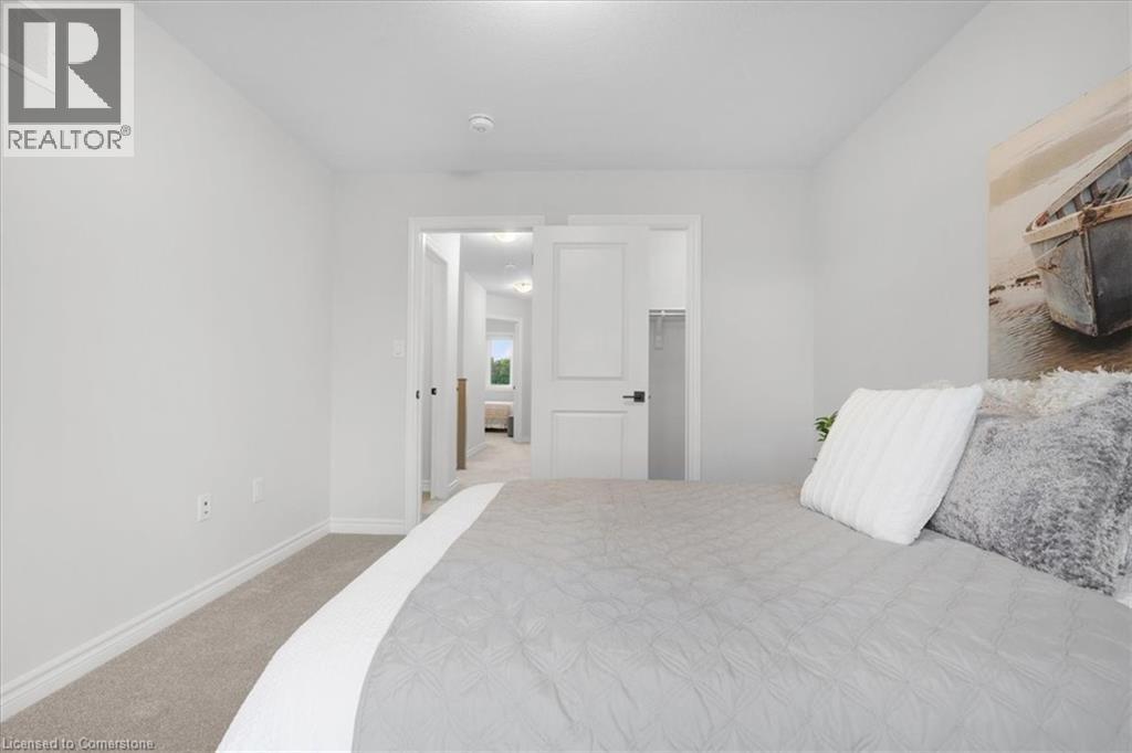 Photo 5 of 314 Equestrian Way Unit 2, Cambridge ON