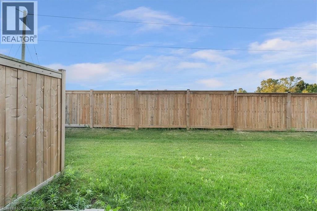 Photo 32 of 314 Equestrian Way Unit 2, Cambridge ON