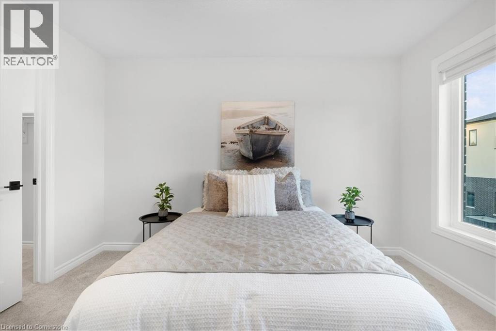 Photo 26 of 314 Equestrian Way Unit 2, Cambridge ON