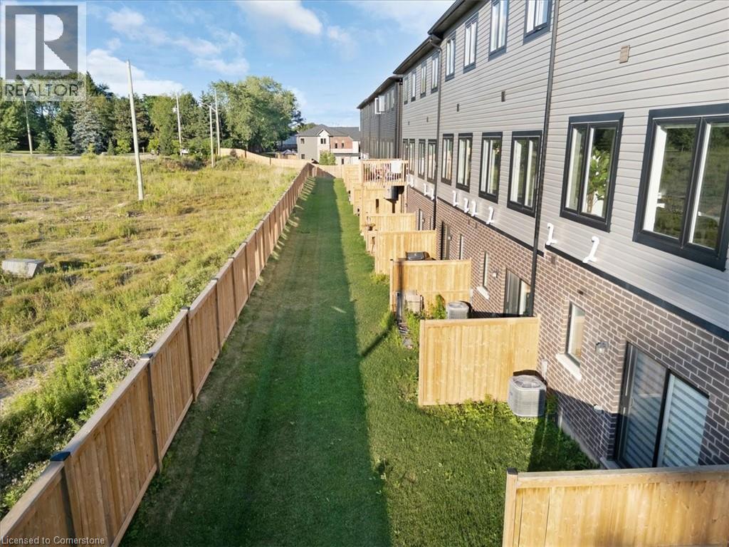 Photo 14 of 314 Equestrian Way Unit 2, Cambridge ON