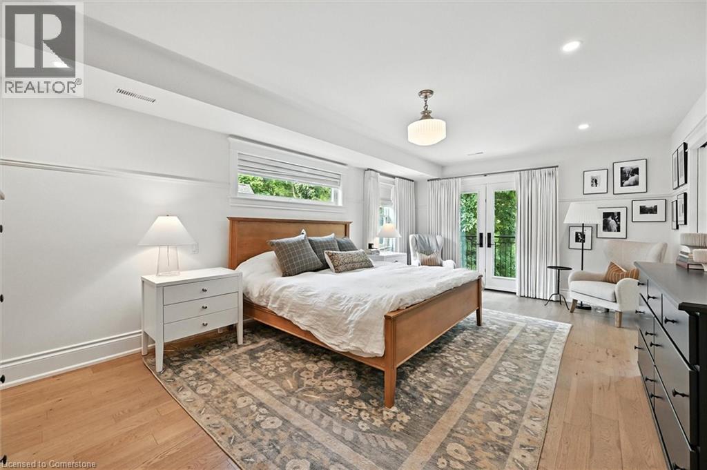 Photo 38 of 112 Chedoke Avenue, Hamilton ON