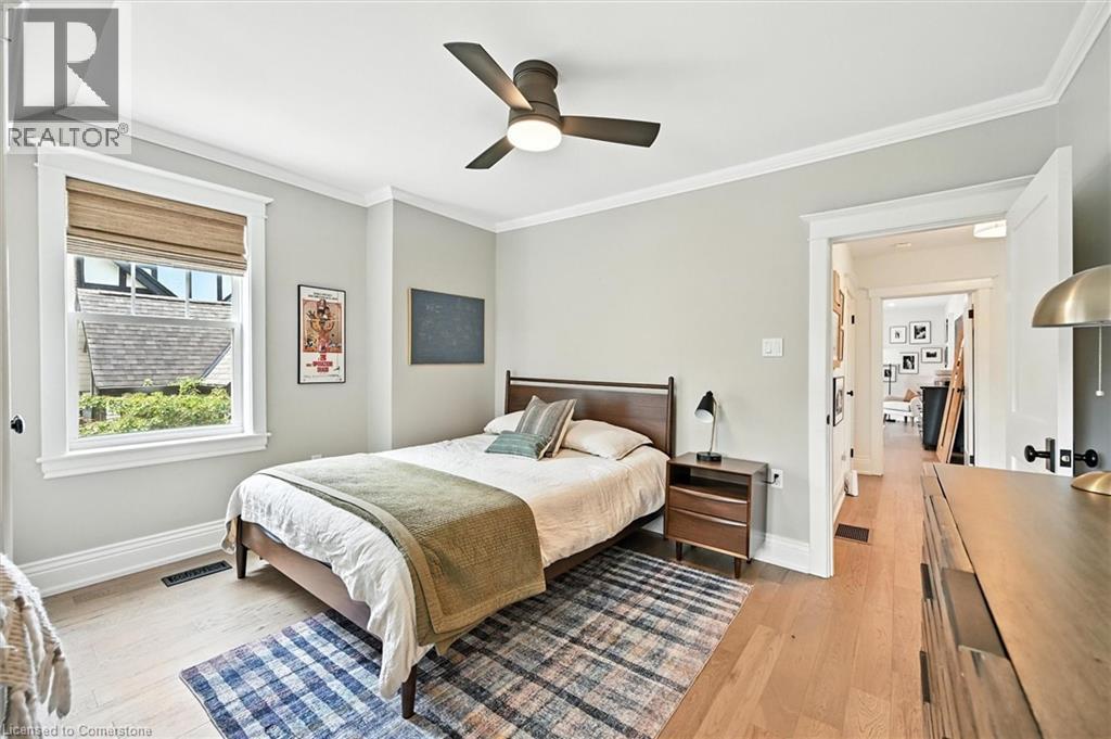 Photo 36 of 112 Chedoke Avenue, Hamilton ON