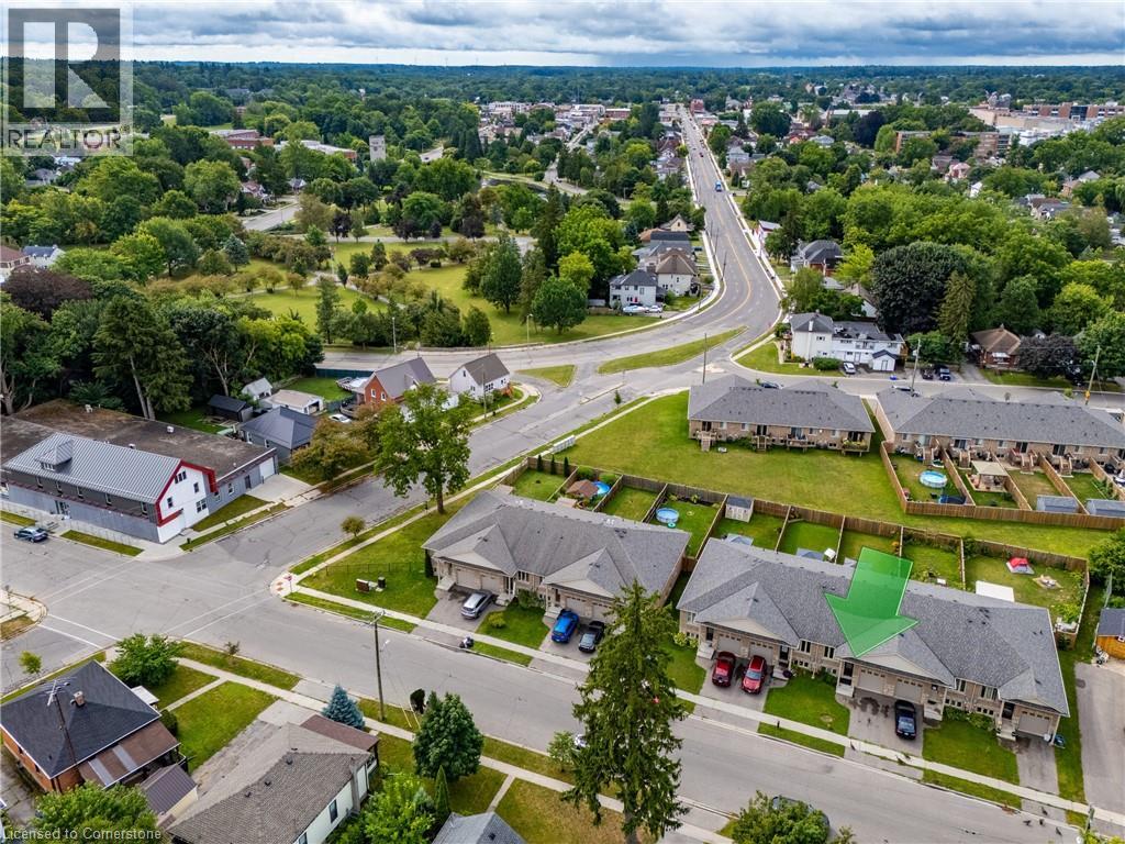 Photo 5 of 68 North Main Street, Simcoe ON