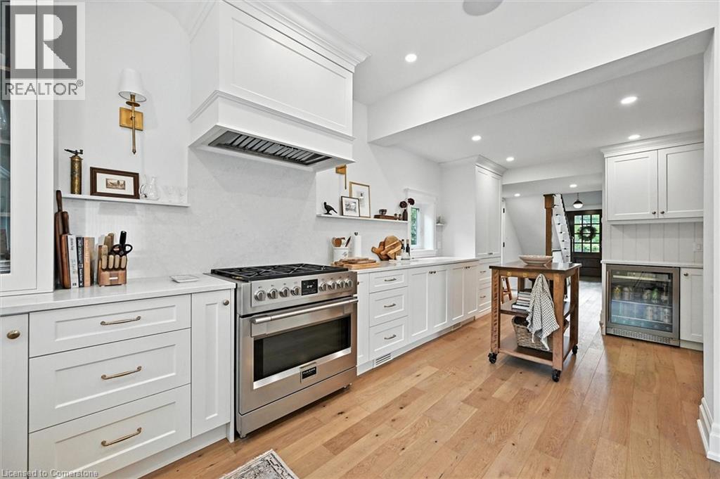 Photo 28 of 112 Chedoke Avenue, Hamilton ON