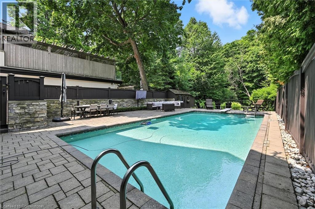 Photo 47 of 112 Chedoke Avenue, Hamilton ON