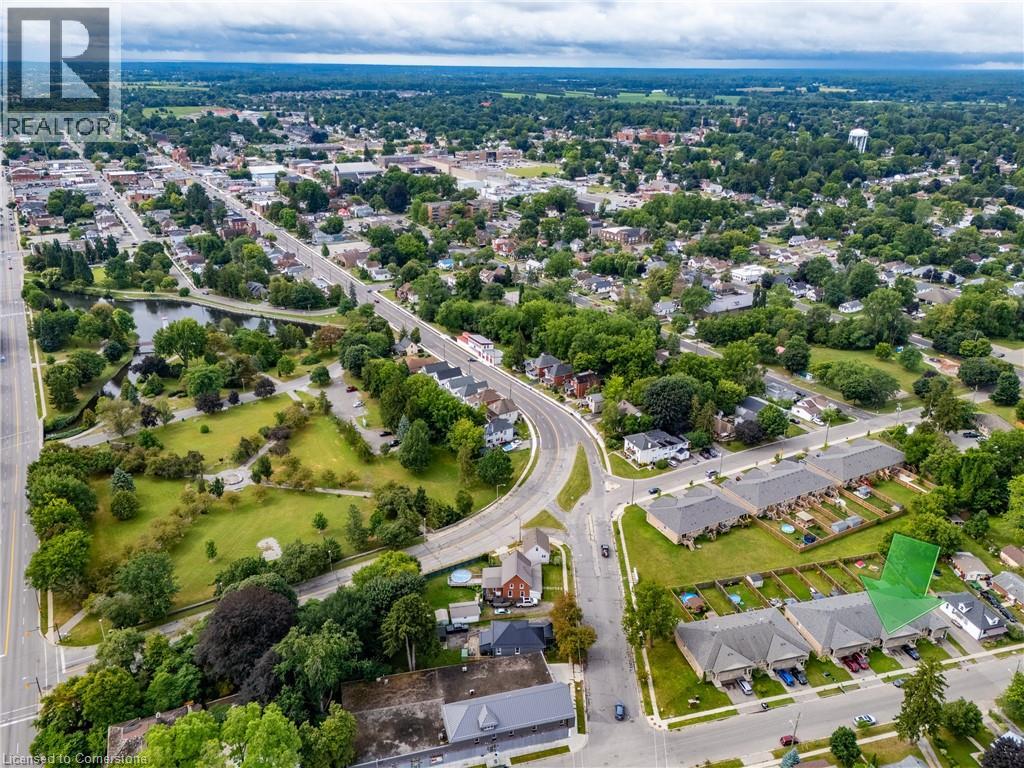 Photo 4 of 68 North Main Street, Simcoe ON