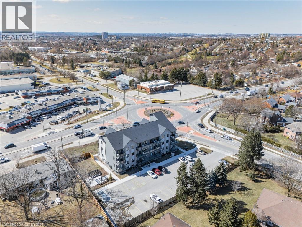 Photo 24 of 721 Franklin Boulevard Unit 302, Cambridge ON