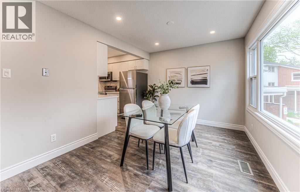 Photo 15 of 425 Keats Way Unit 4, Waterloo ON
