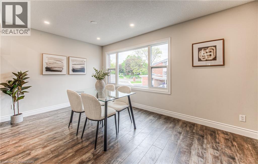 Photo 18 of 425 Keats Way Unit 4, Waterloo ON