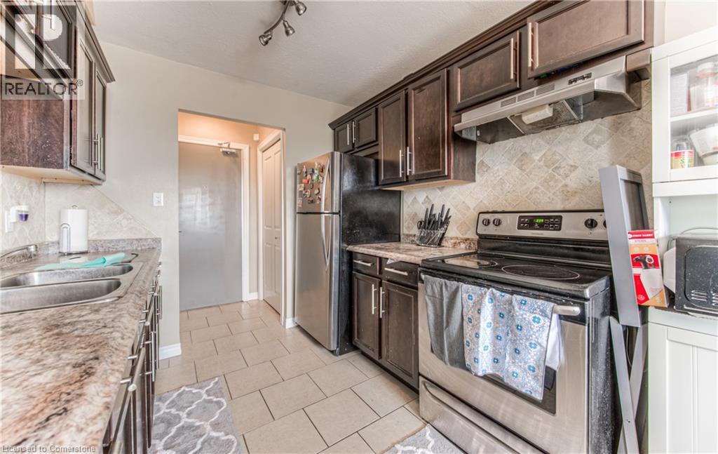 Photo 8 of 283 Fairway Road N Unit 501, Kitchener ON