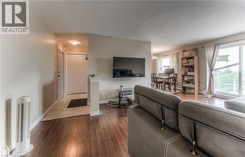 Photo 4 of 283 Fairway Road N Unit 501, Kitchener ON