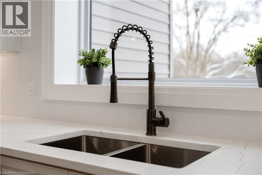 Photo 39 of 351 Fountain Street S, Cambridge ON