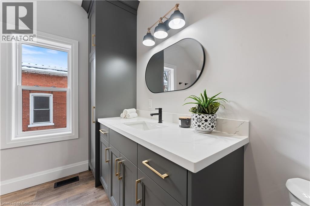 Photo 38 of 351 Fountain Street S, Cambridge ON