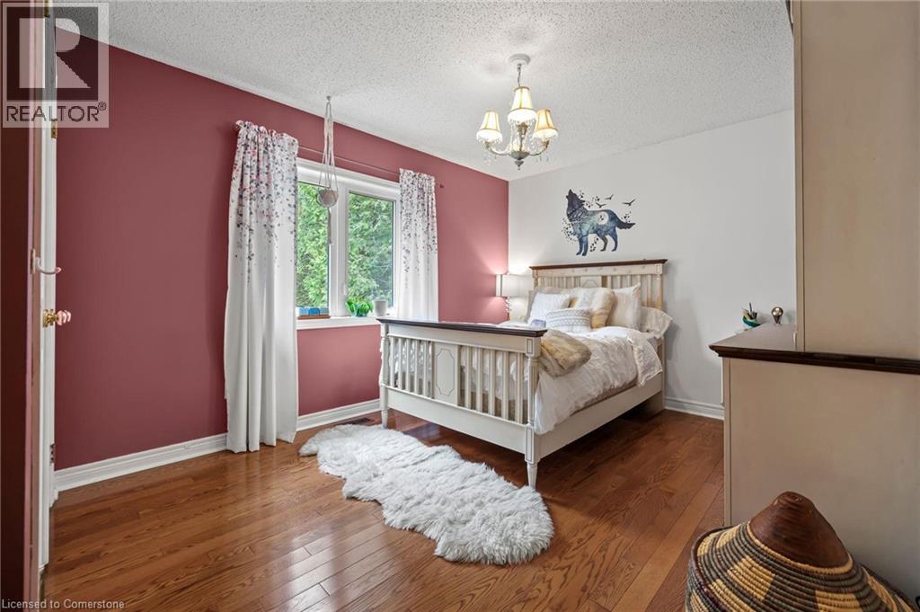 Photo 4 of 5120 Pineridge Drive, Acton ON