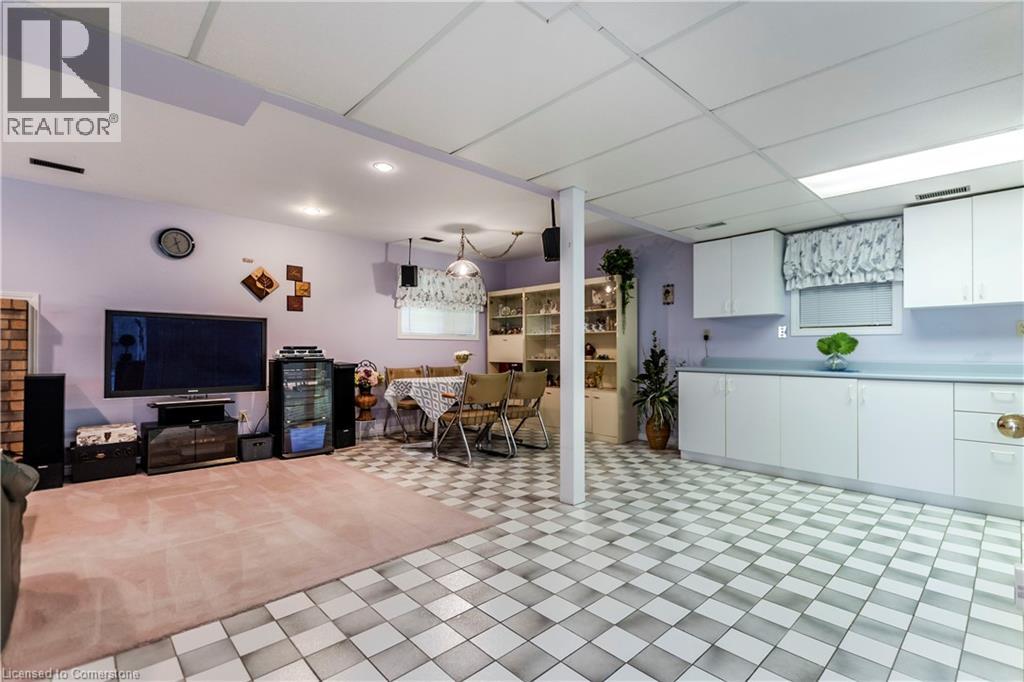 Photo 10 of 1241 Rose Street, Cambridge ON