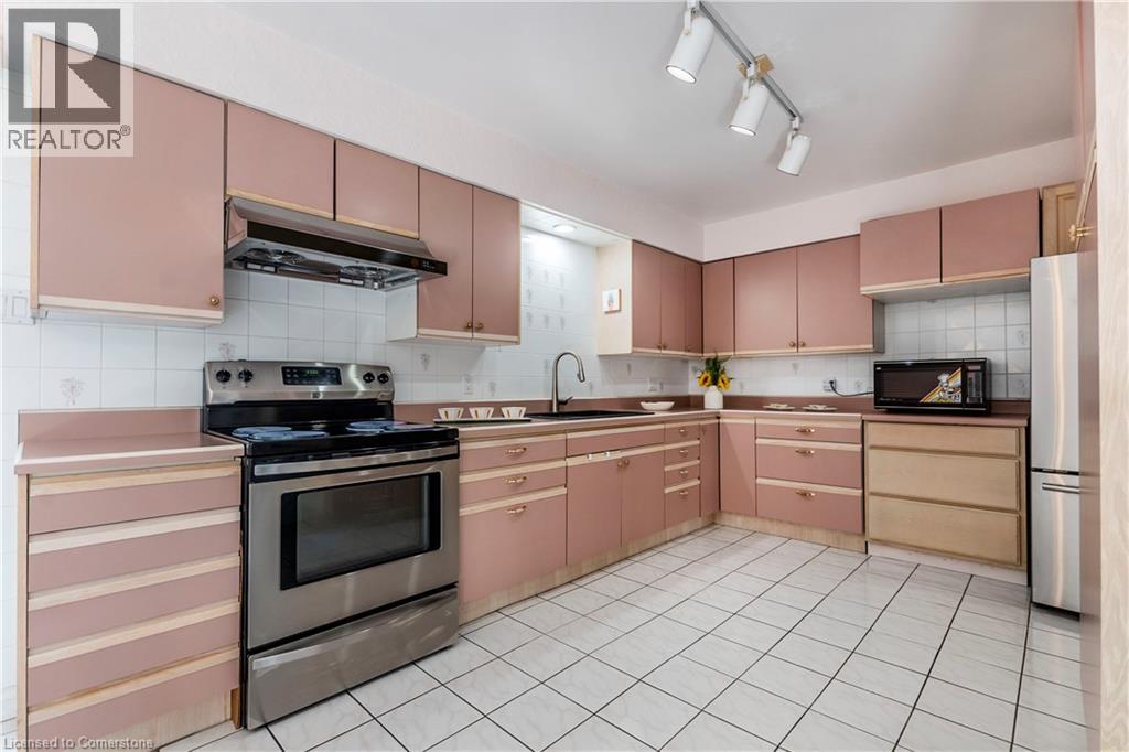 Photo 31 of 1241 Rose Street, Cambridge ON