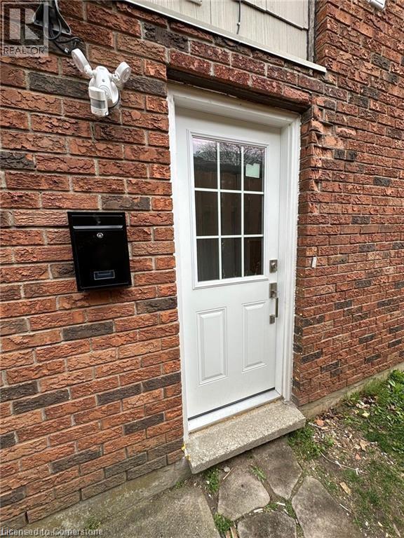 Photo 3 of 8 Roseneath Crescent Unit B, Kitchener ON